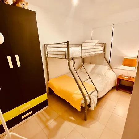 Casa Carol, Un Hogar Fuera De Casa. *